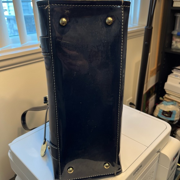 London Fog Navy Blue Purse - Picture 8 of 8